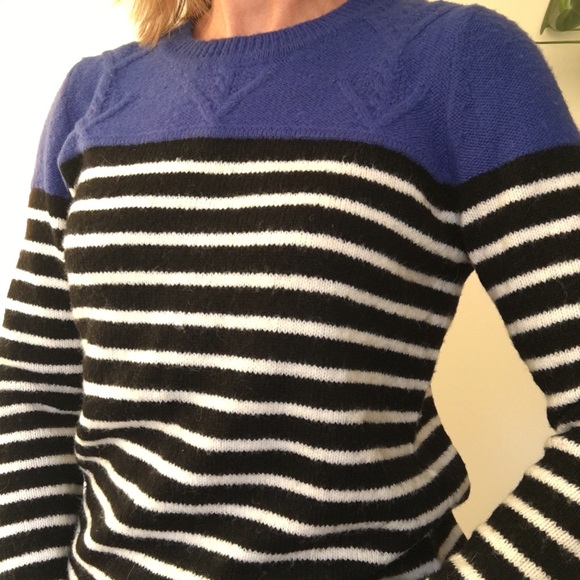EUC GAP Striped Colorblock Pullover Sweater, size Medium ❤️ - Picture 3 of 8